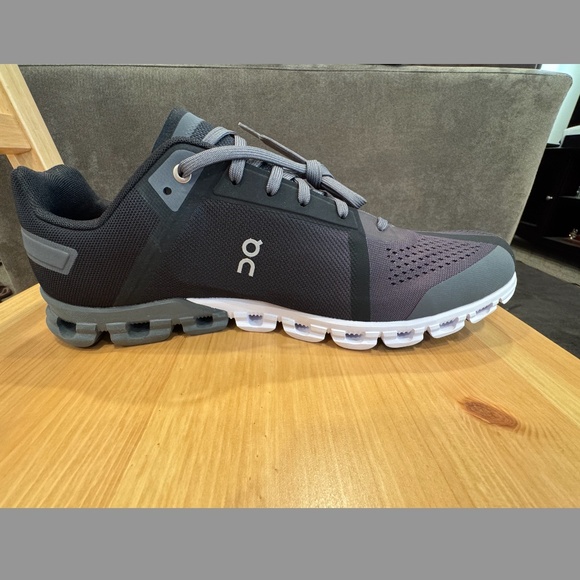 NEW Men's On Running Cloudflow V3 (Color Black/Asphalt, Size 12 Wide) - Picture 8 of 8